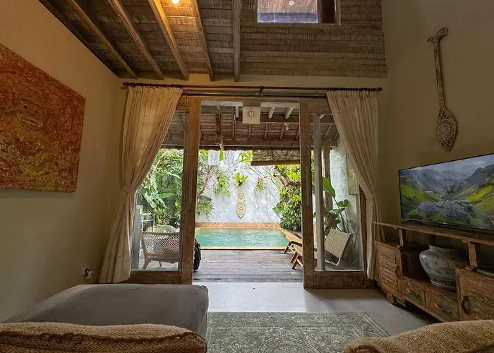 Villa With Private Pool, Great Location *