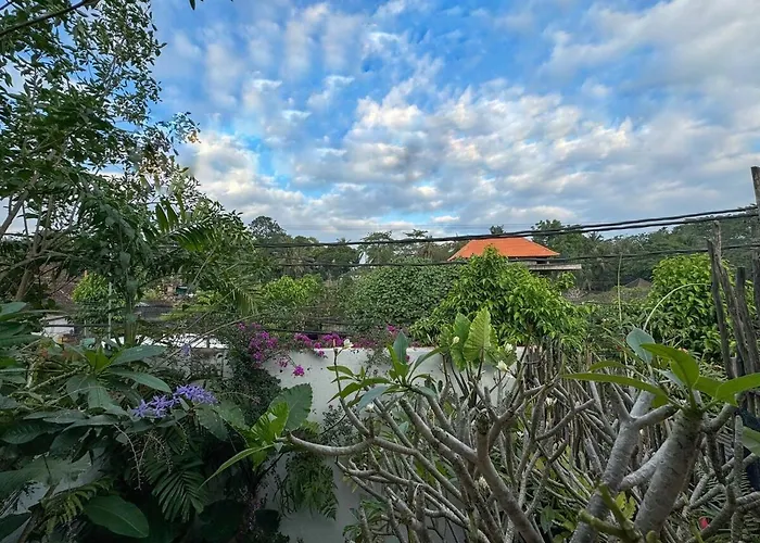 With Private Pool, Great Location *