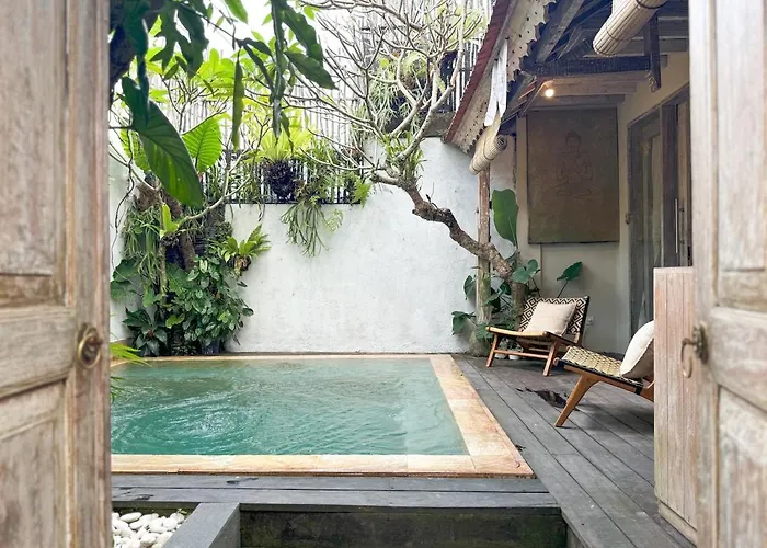 With Private Pool, Great Location Villa *