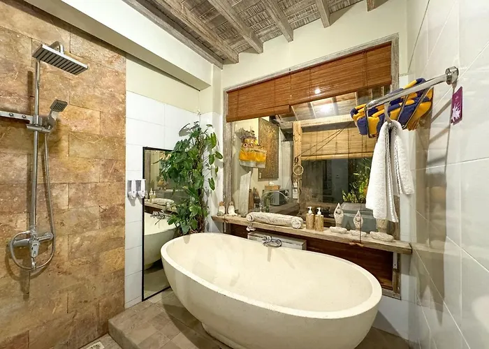 With Private Pool, Great Location Villa *